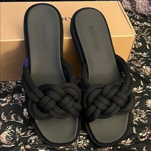 HOST PICK 🎉Rothy's Black Knotted Slide Sandals